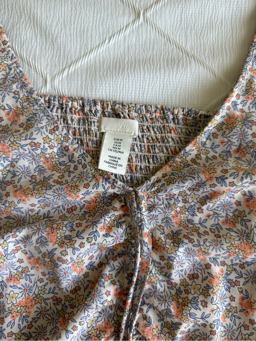 H&M Ruffle Top - Picture 2 of 2